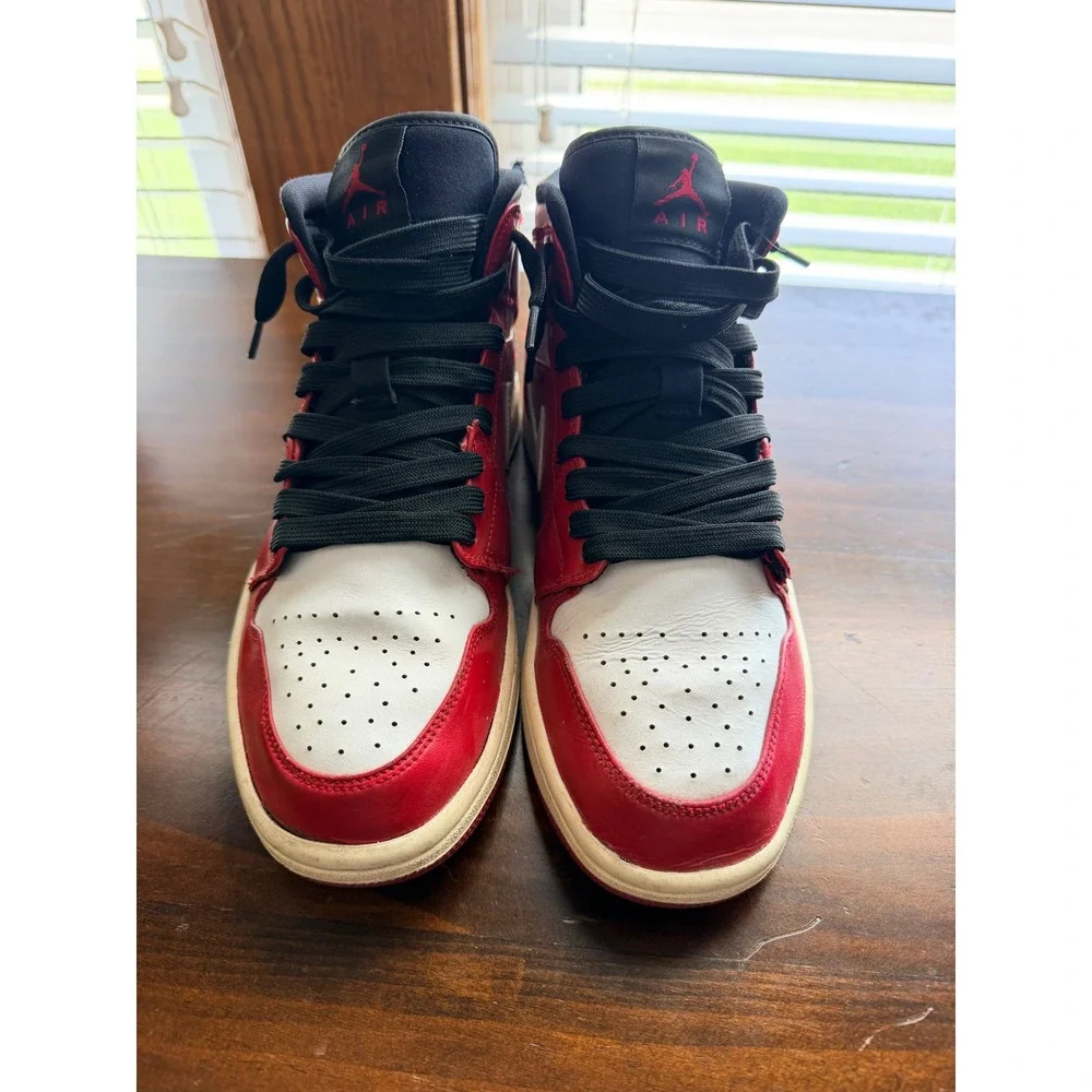 Nike Air Jordan 1 Mid Chicago Mens 8 Gym Red White Black 554724-605 2018